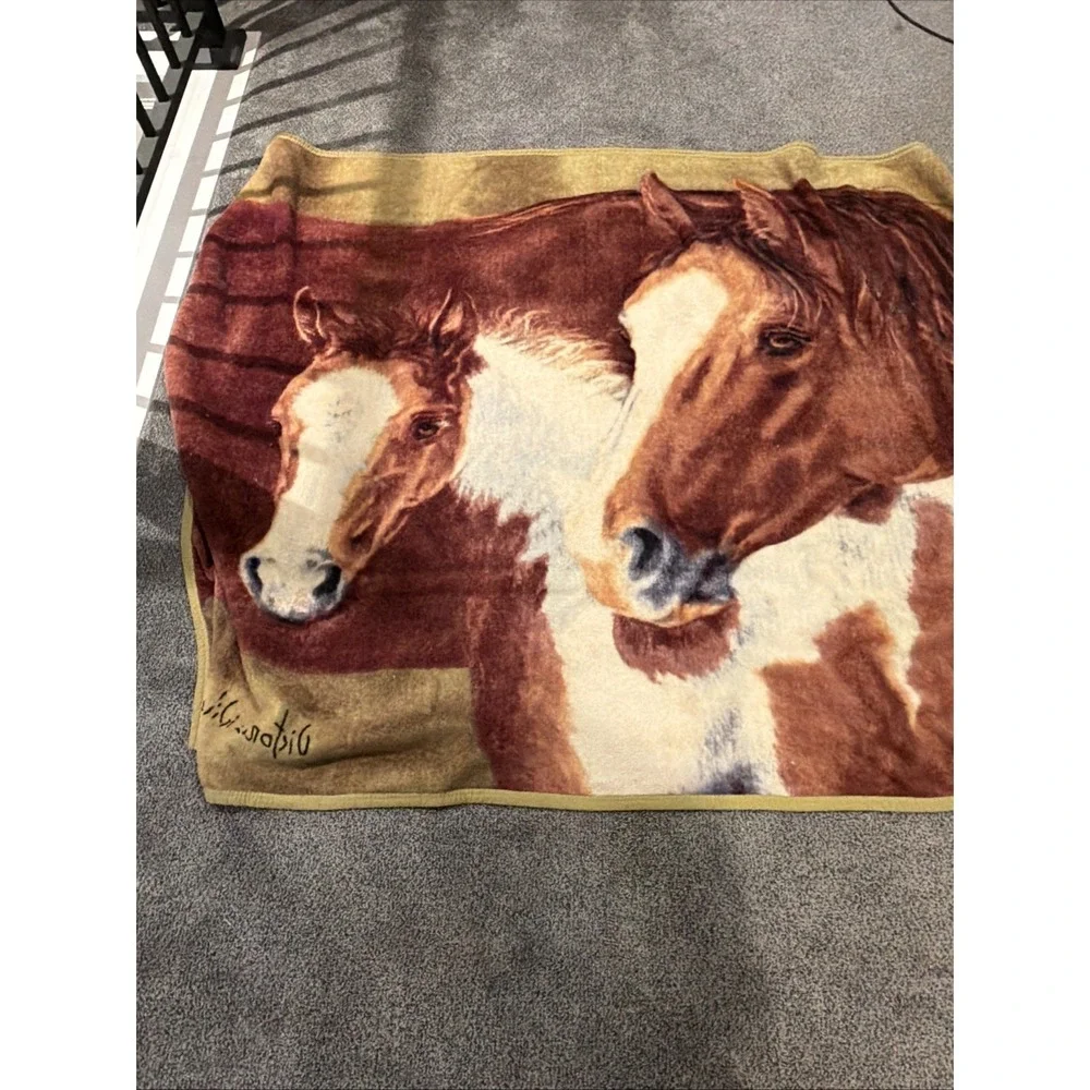 Victoria Wilson Schultz Mother And Foal Equestrian Horse Soft Throw Blanket HTF